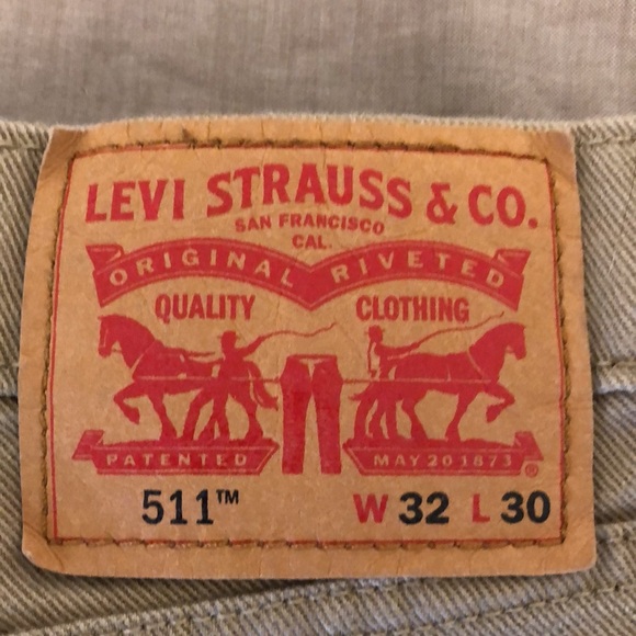 Levi’s 511 khakis (skinny)- 32 waist/ 30 length - Picture 2 of 2